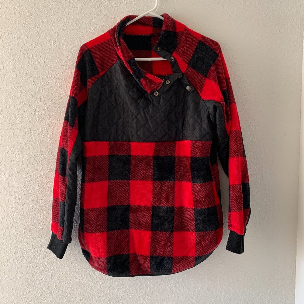 NWOT Red & Black Plaid Fleece Jacket, Size L